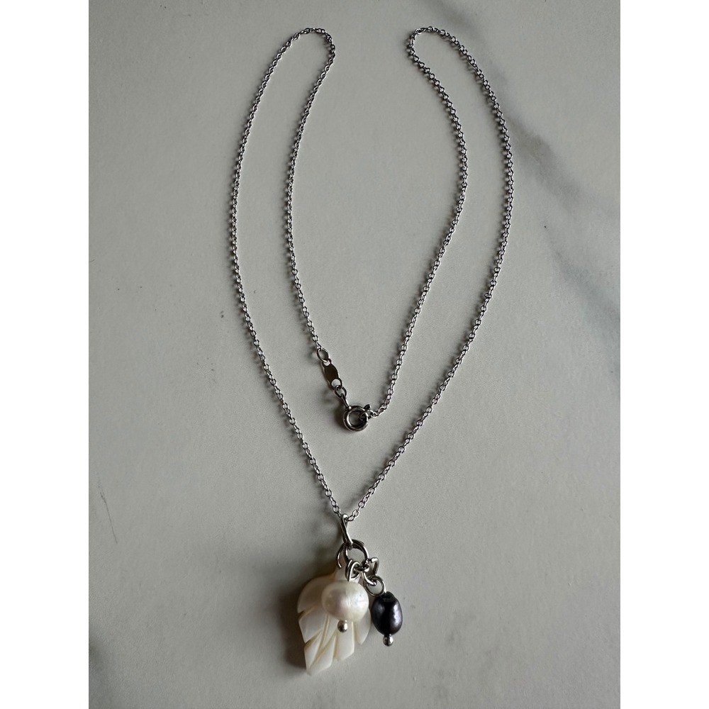 Sterling Silver 925 Mother of Pearl Leaf & Freshwater Pearl Charm Necklace 18